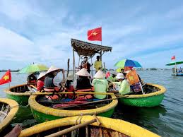 <span> Day 7</span>Marble mountain. Hoi An Excursion. Thu Bon River Boat